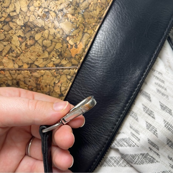 Matt & Nat Black & Cork everyday Crossbody Bag – Vegan Leather, Adjustable Strap - Picture 12 of 12